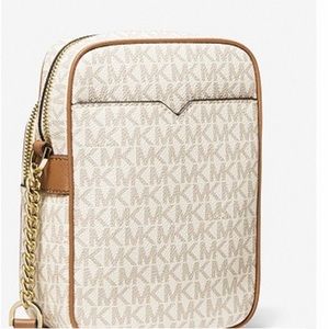 Michael Kors Jet Set crossbody phone bag